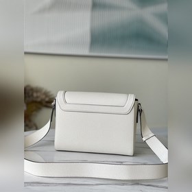 LV Модель： M30813 Белый  Новая сумка-почтальон с клапаном Тонка