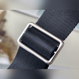 LV Артикул： M45271 Черный с цветочным узором Мужская сумка-почта