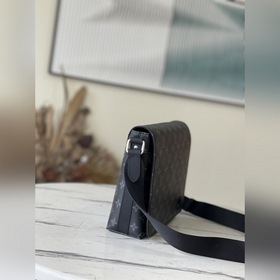 LV Артикул： M45272 Маленькая сумка-почтальон Продолжение изыск
