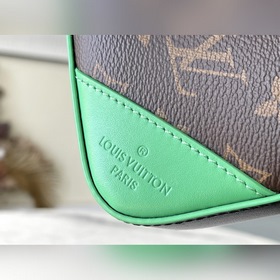 LV Артикул： M46266 Зеленый В данной модели Trio Mailbag изготовл