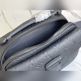 LV Модель： M58489 Кожаная сумка-почтальон S Lock Изготовлена из