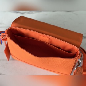 LV Артикул： M59327 Оранжевая Новая сумка почтальона Современный 