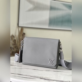 LV Артикул： M59327 Серый Новая модель сумки почтальона Современн