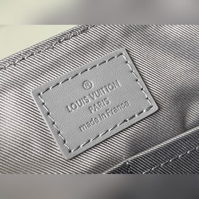 LV Артикул： M59327 Серый Новая модель сумки почтальона Современн