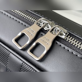 LV Артикул： N45286 Почтовая сумка Изготовлена из кожи быка, имее