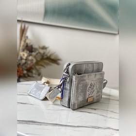 LV Артикул： N50068 Белая клетка Trio Почтовая сумка Модель из тк