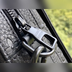 LV Артикул： M57307  Сумка Steamer Эта сумка, вдохновленная трад