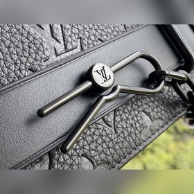 LV Артикул： M57307  Сумка Steamer Эта сумка, вдохновленная трад