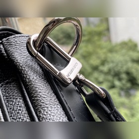 LV Модель： N50013 Цвет： графитовый Сумка Studio Изготовлена из
