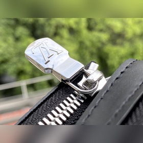 LV Модель M69443 Белая клетка Trio Почтовая сумка 3 в 1 Изготовл