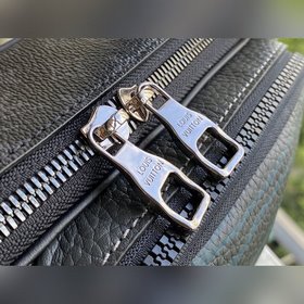 LV Артикул： M45457 Virgil Abloh Сумка-почтальон с множеством ка