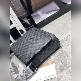 LV DISTRICT Маленькая сумка N41028 черная Стильная и легко сочет