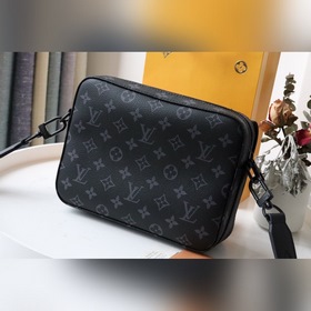 LV 【STEAMER Почтовая сумка】 Артикул： M45585 Черный с цветочным