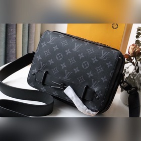 LV 【STEAMER Почтовая сумка】 Артикул： M45585 Черный с цветочным 
