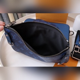 LV Артикул： M30848 Сумка почтальона Эта сумка-почтальон Trio из