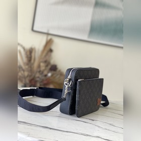 LV Модель： M46340 Сумка-почтальон Тенденция, отражающая дух сво