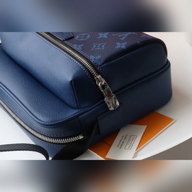 Сумка LV Mailman Артикул： M30233 Встречайте весну-лето 2019 года