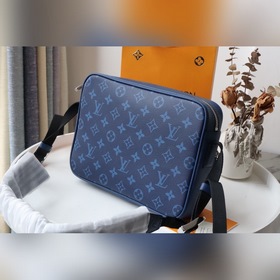 Сумка LV Mailman Артикул： M30233 Встречайте весну-лето 2019 года