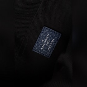 Сумка LV Mailman Артикул： M30233 Встречайте весну-лето 2019 года
