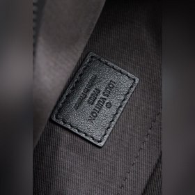 LV 【 S Lock Почтовая сумка】 Артикул： M45683 Эта модель изготовле