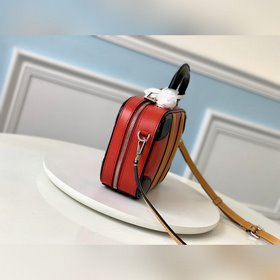 LV Модель M44582 MINI LUGGAGE Сумка Nicolas Ghesquière продолжае