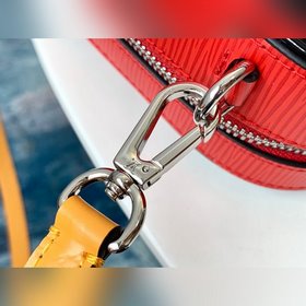 LV Модель M44582 MINI LUGGAGE Сумка Nicolas Ghesquière продолжае