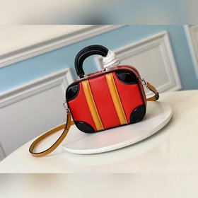 LV Модель M44582 MINI LUGGAGE Сумка Nicolas Ghesquière продолжае