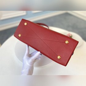 LV Модель M44832 Красная сумка NEO ALMA PM с рельефным узором Ко