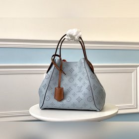 LV Модель M52975HINA Маленькая сумка Размеры： 23,0 x 21,0 x 13,0