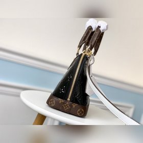 LV Модель M91606 Черная сумка Alma В весенней коллекции 2019 года