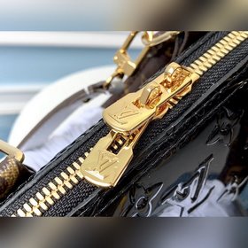 LV Модель M91606 Черная сумка Alma В весенней коллекции 2019 года