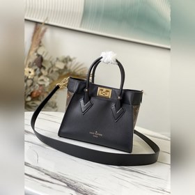 LV Артикул： M57728 ON MY SIDE Маленькая сумка Эта сумка On My Si