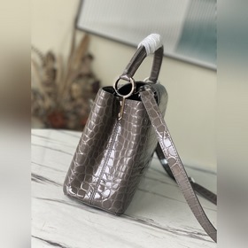 LV Артикул： N93419/M48865 Сумка среднего размера с текстурой кож