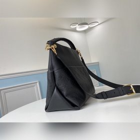 LV Артикул： M45522 Черная сумка Melie Эта сумка Melie из ткани 