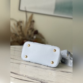 LV Модель M59822 Синяя сумка BB Воплощая дух стиля ар-деко 1930-