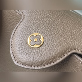 LV Модель： M59516 Маленькая сумка из весенней коллекции 2022 год