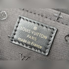LV Артикул： M59793 Черная сумка BB В духе декоративных мотивов 1