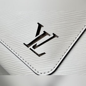 LV Артикул： M20520 Бежевая сумка среднего размера  Сумка средне