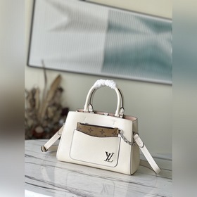 LV Модель： M20520 Бежевая сумка небольшого размера Изготовлена и