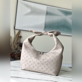 LV Артикул： M20788 Слоновая кость, большой Модель M20703 Сумка