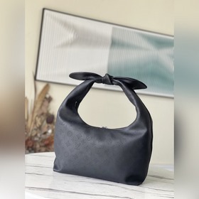 LV Артикул： M20788 Черный, большой размер M20703 Сумка Изготовл