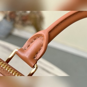 LV Модель： M21179 Коричневый, большой (91611, гладкая текстура) 
