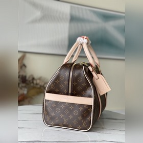 LV Артикул： M40074 Многофункциональная сумка Эта многофункционал
