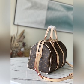LV Артикул： M42426 35 Сумка Эта сумка для путешествий является 