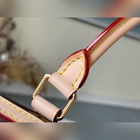 LV Артикул： M42426 35 Сумка Эта сумка для путешествий является 