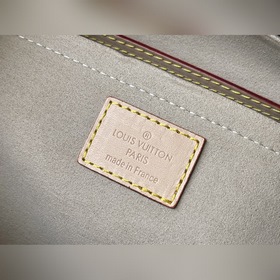 LV Артикул： M42426 35 Сумка Эта сумка для путешествий является 