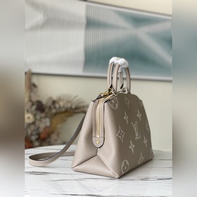LV Артикул： M45842 Серый сумочка с шелкографией Grand Palais Мяг