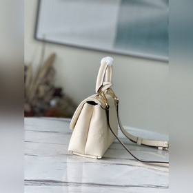 LV Модель： M46008 Сумка BB молочного цвета Большая сумка из кожи