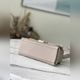 LV Модель： M46008 Серая сумка BB Большая сумка из кожи с тиснени