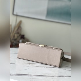 LV Артикул： M46041 Двухцветная сумка из зернистой кожи Средняя с